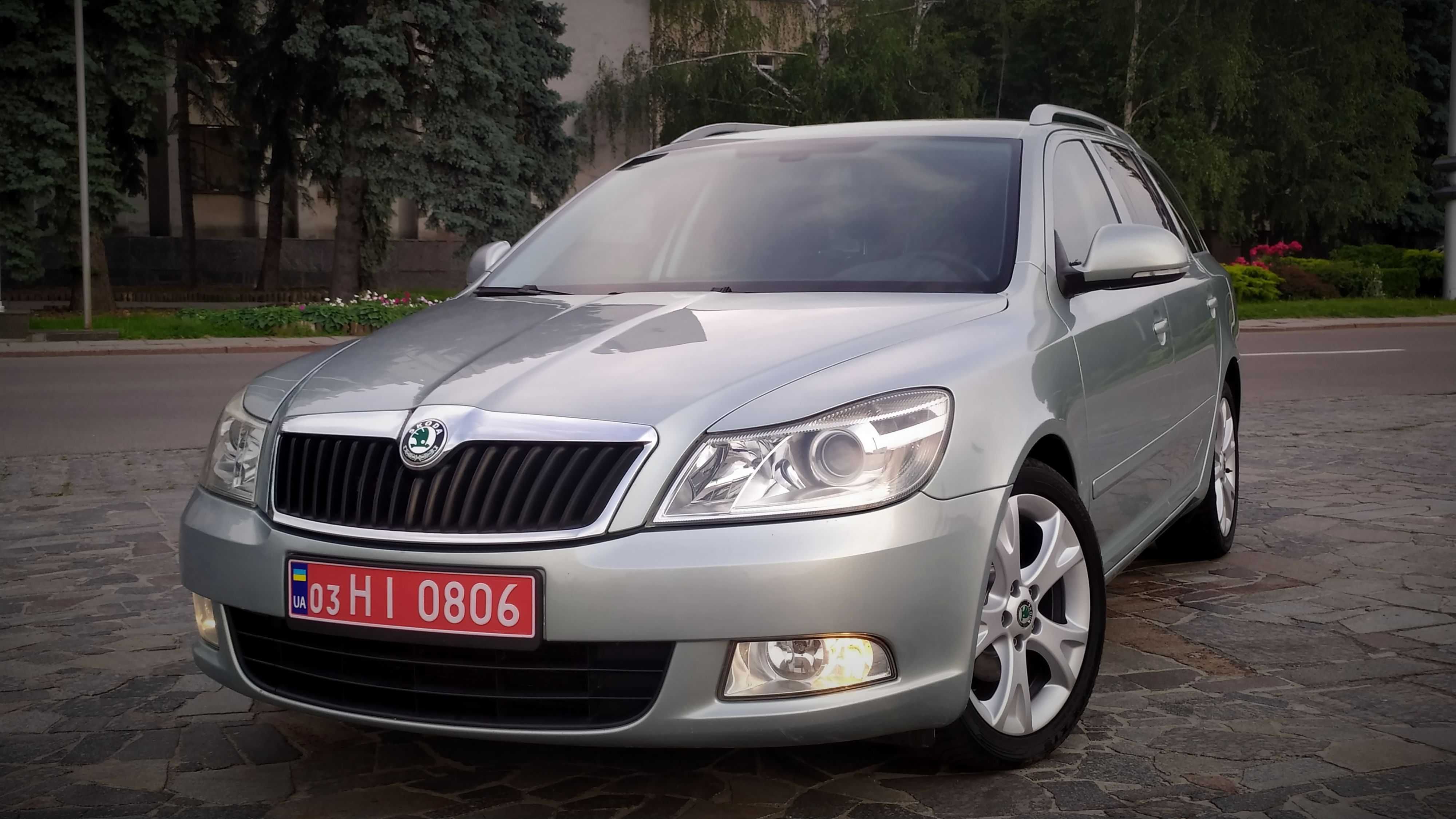 Skoda Octavia A5 рестайлінг в максим.комплектації та без підфарбувань.