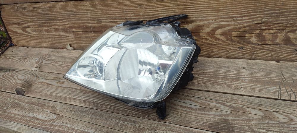 Renault Modus фари фара ліва рено модус