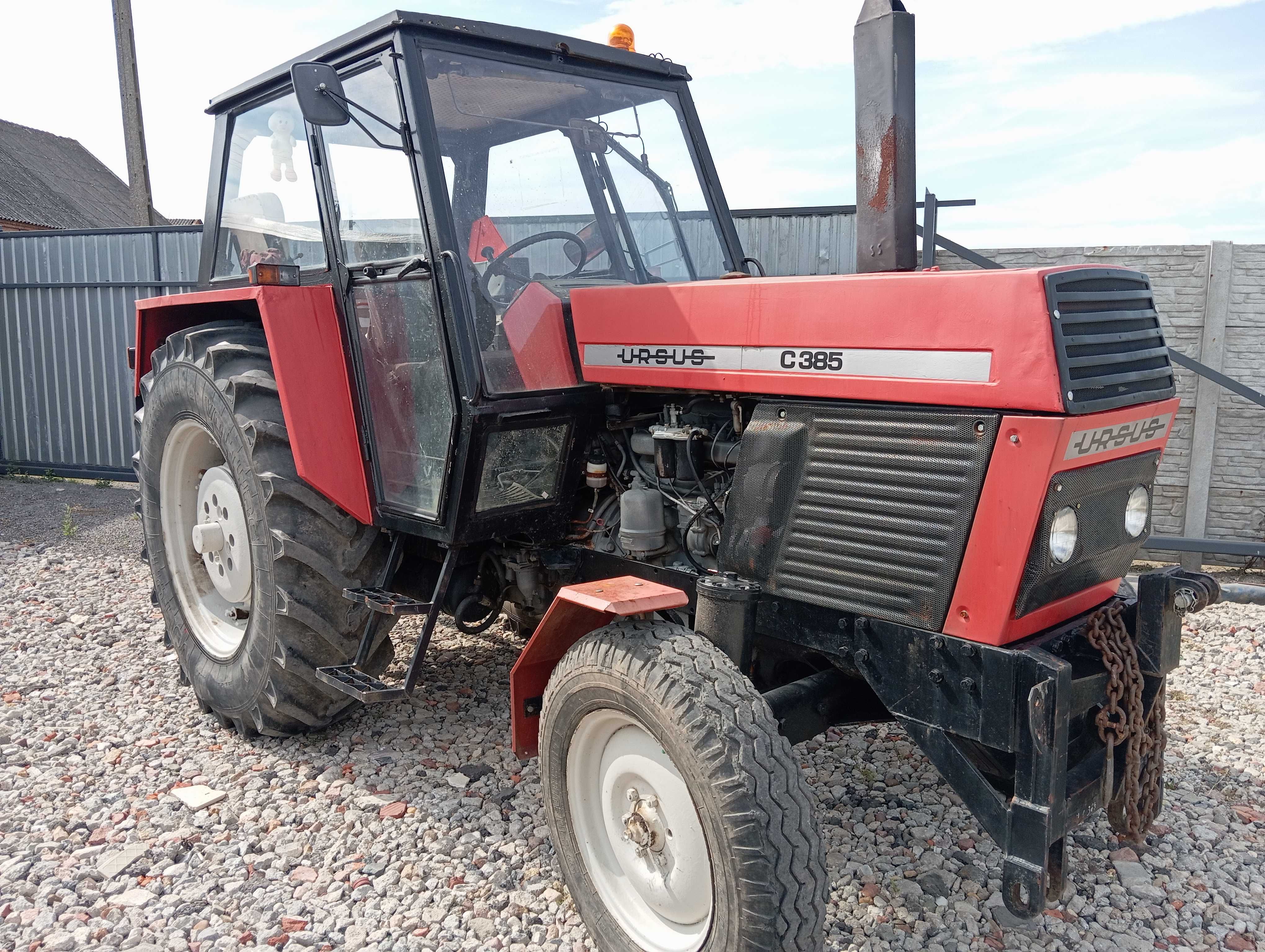 Ciągnik rolniczy Ursus C-385