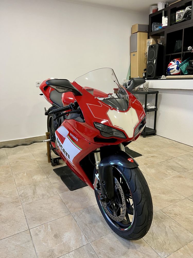 Ducati 1198.