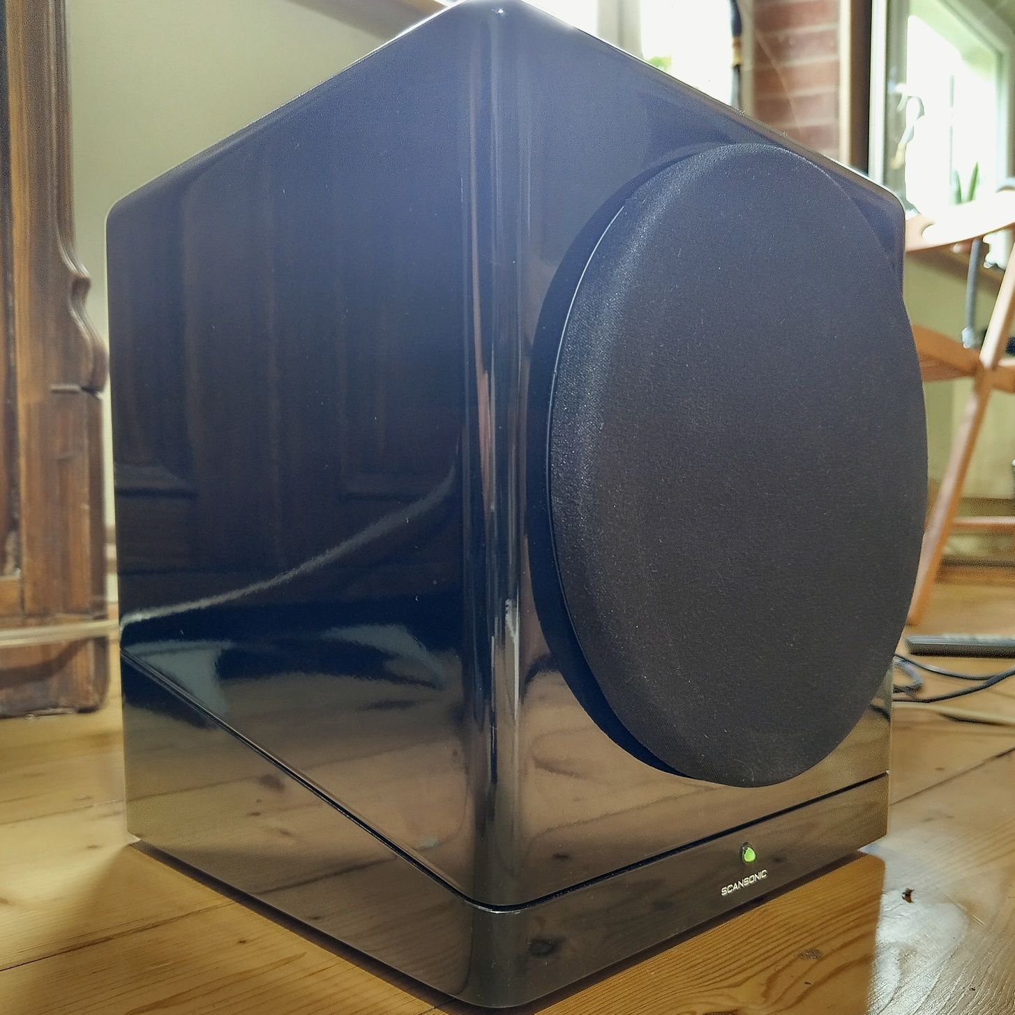 Subwoofer Scansonic S8.