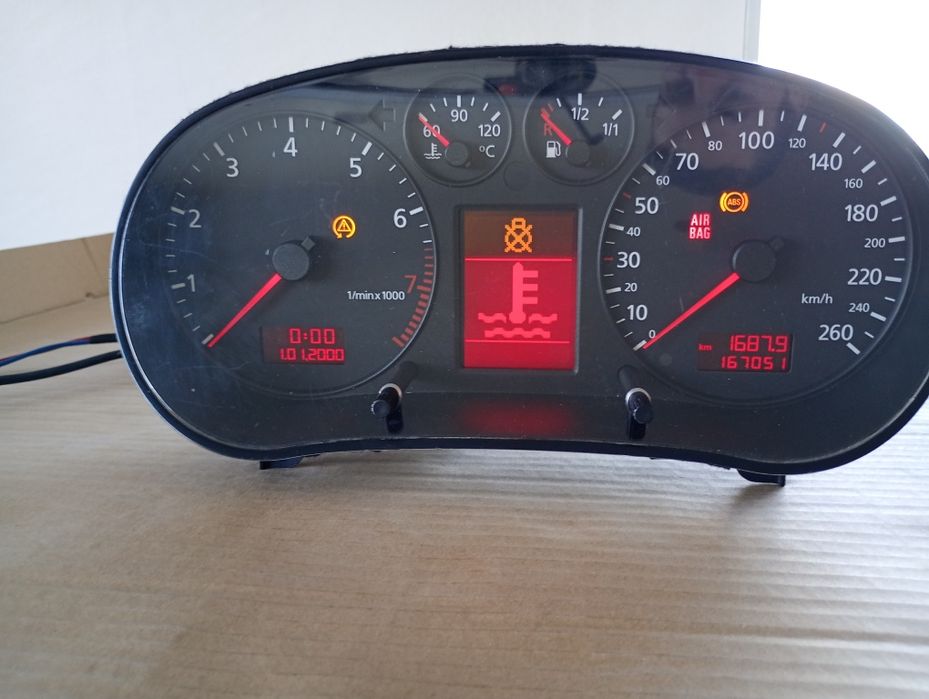 Licznik audi a3 8l lift pełny fis VDO benzyna