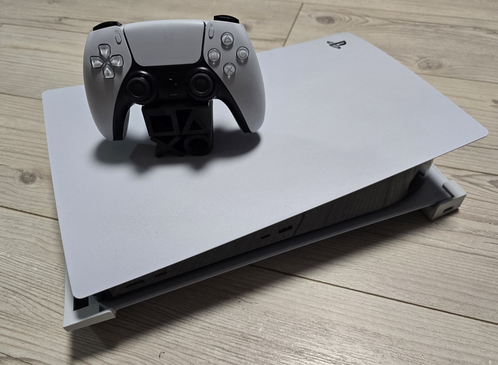 Sony PlayStation 5 825Gb, и 3 игры