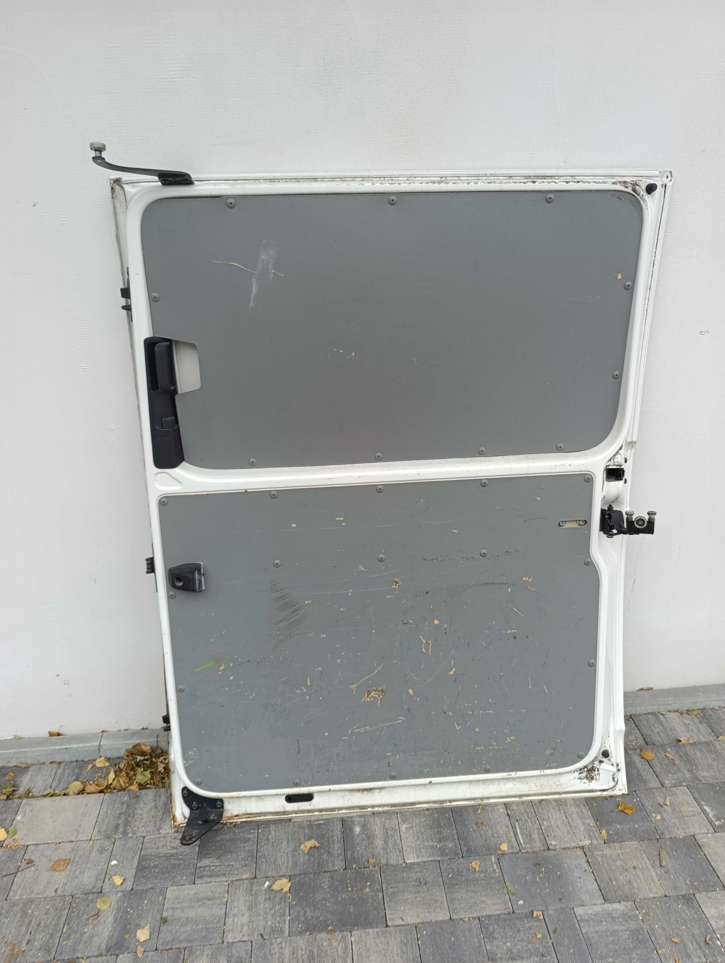Drzwi przesuwne prawe VW T5 T5 lift białe pasażera
