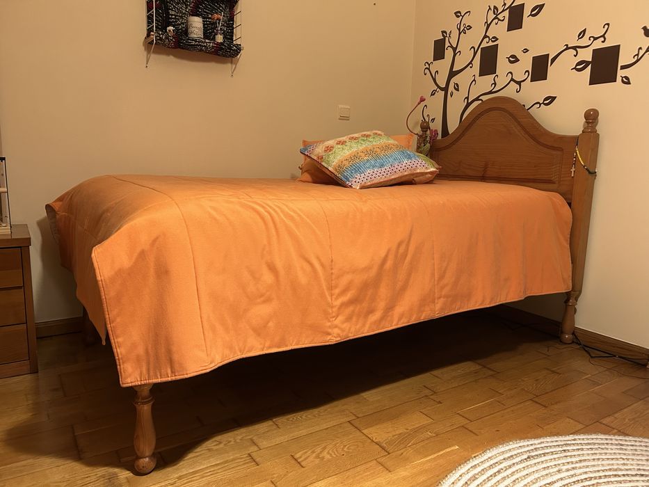 Cama de solteiro madeira maciça