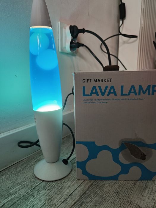 Lampa typu lawa biało niebieska