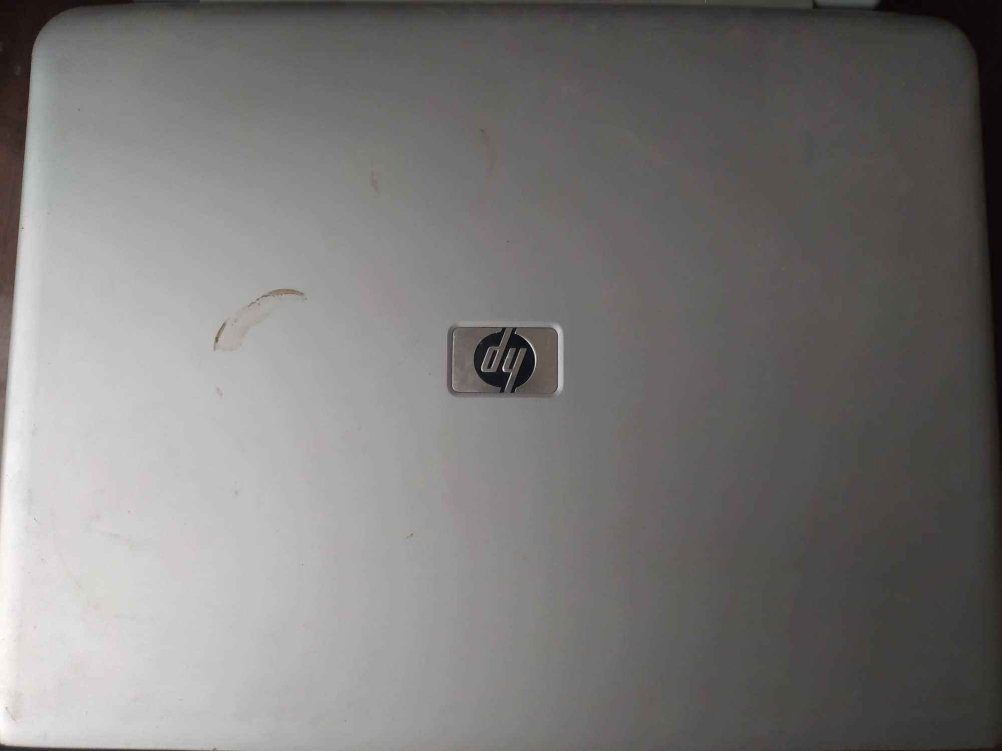 Ноутбук HP сірий аккумулятора нема але він зйомний