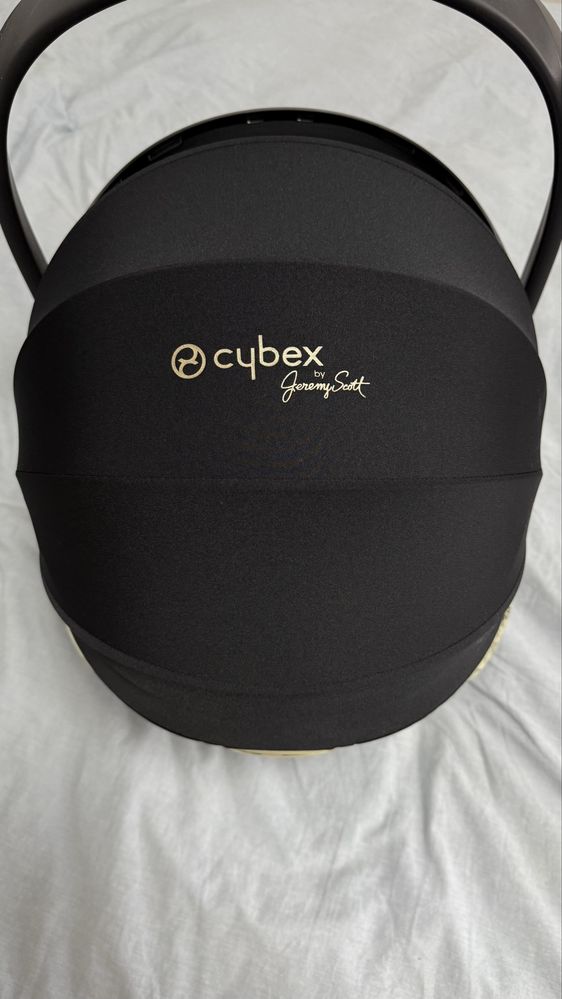 Продам коляску Cybex Priam 4.0 by Jeremy Scott (3 в 1)
