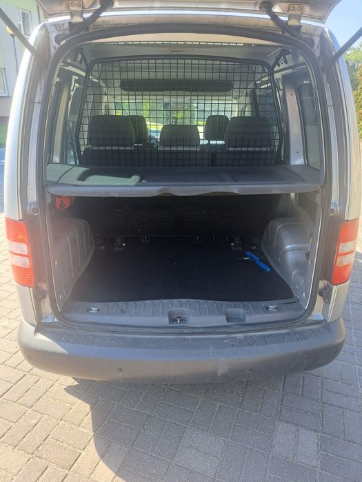 Sprzedam VW Caddy 1.6 TDI rocznik 2012