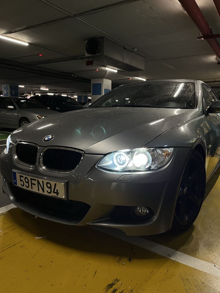 Bmw 320 D coupé cinza