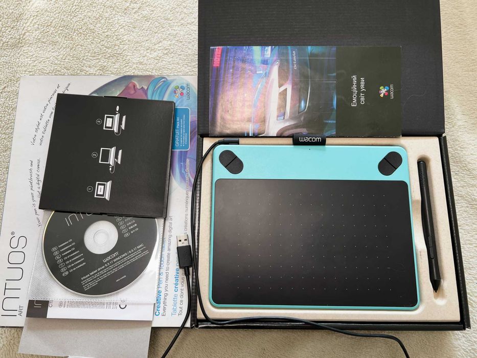 Графічний планшет Wacom Intuos Art Blue CTH-490 у відмінному стані