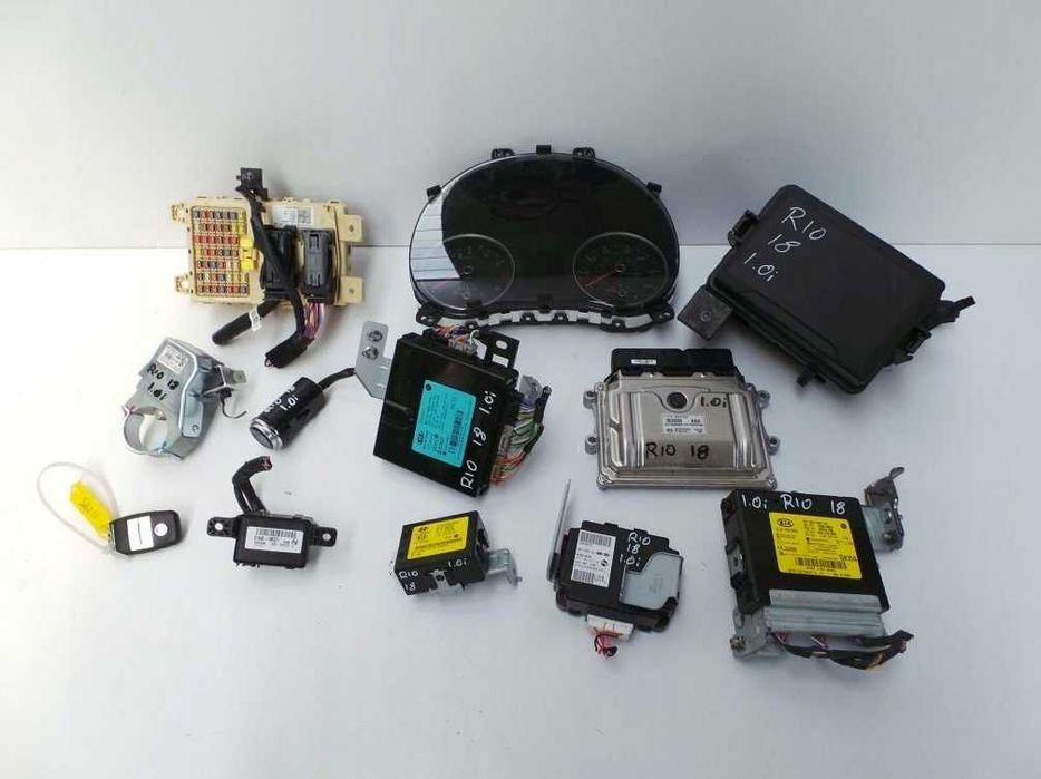 Блок управління двигуном комп'ютер мозги Kia Ceed та інші Кіа шрот