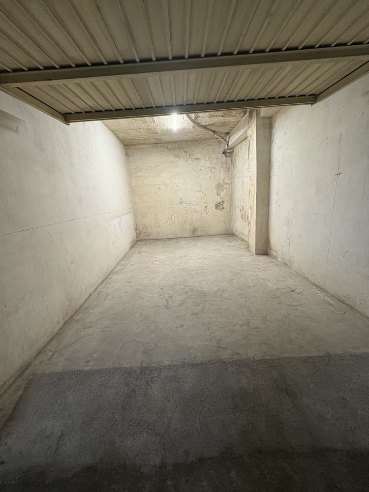 Alugo garagem  arcozelo barcelos
