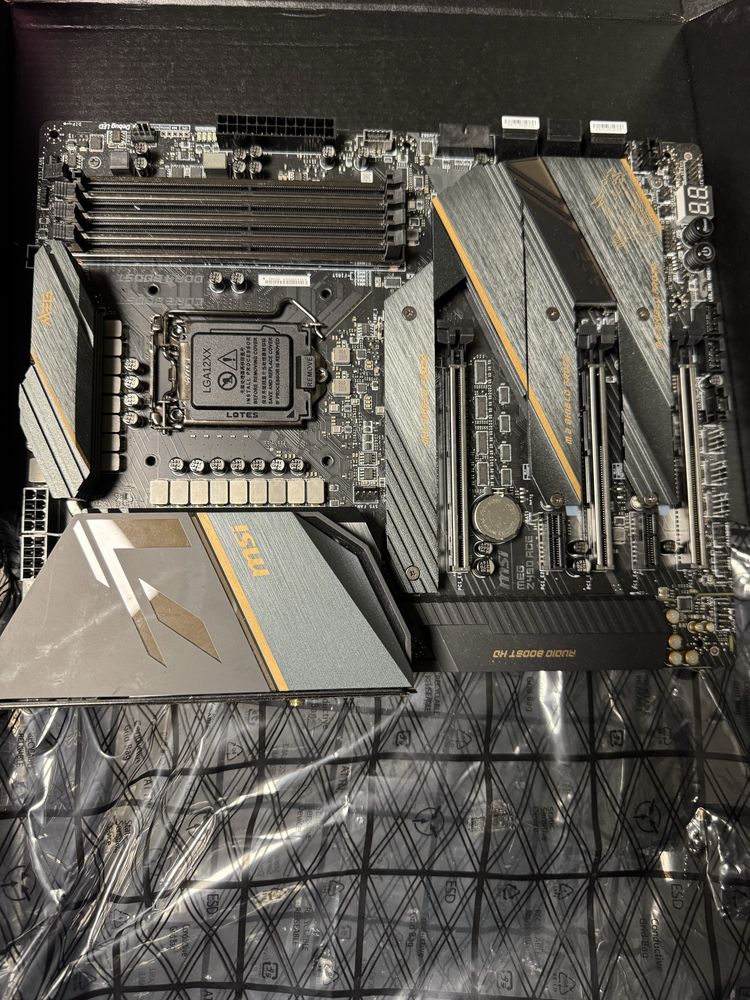 MSI MEG Z490 ACE – ATX / LGA1200 – rozpakowana, nieużywana