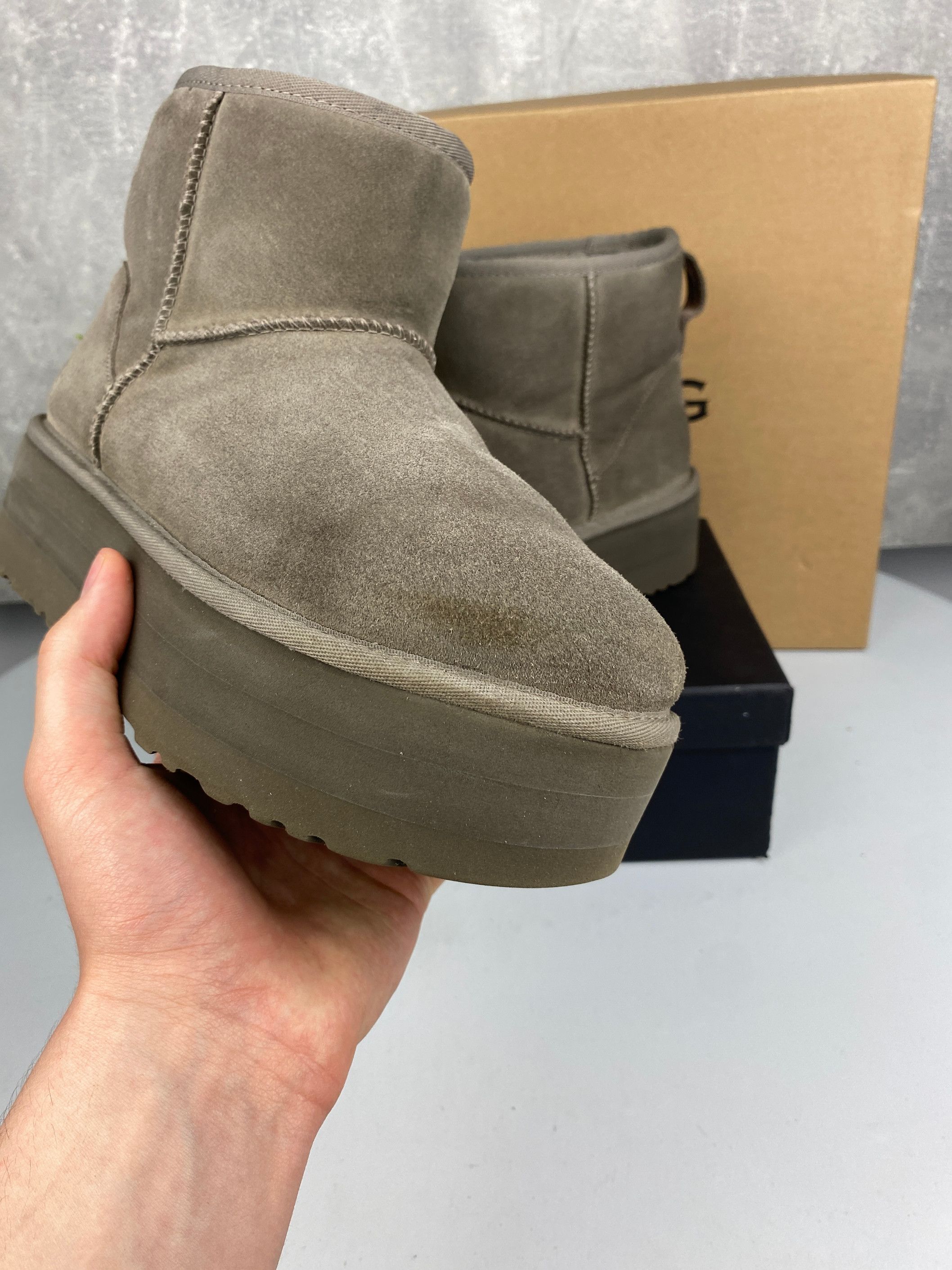 Bardzo dobre / buty śniegowce / UGG / Classic Mini Platform / r. 39