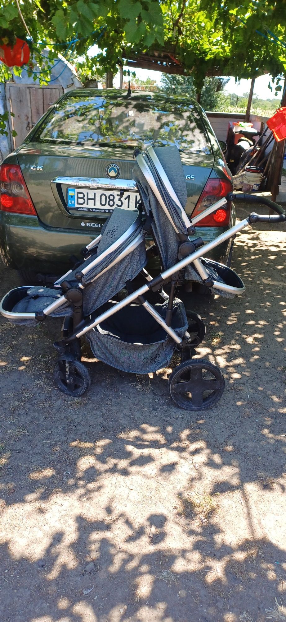 Коляска для близнецов, двойни, погодок