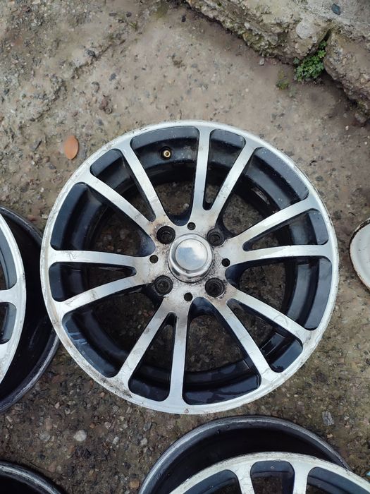 Продам легко сплавні диски 13