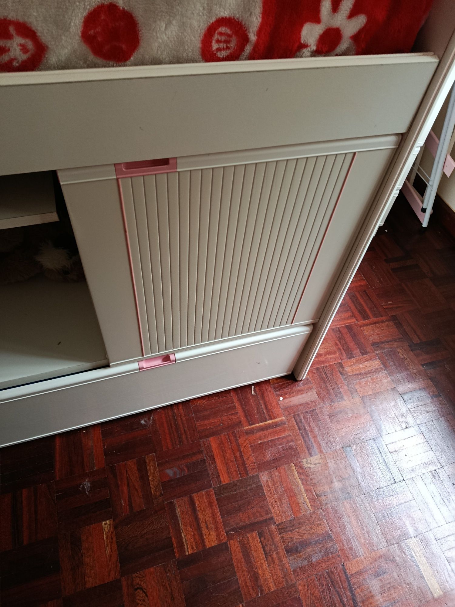 Cama de solteiro sem colchão