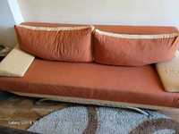 Pomarańczowe fotele plus kanapa