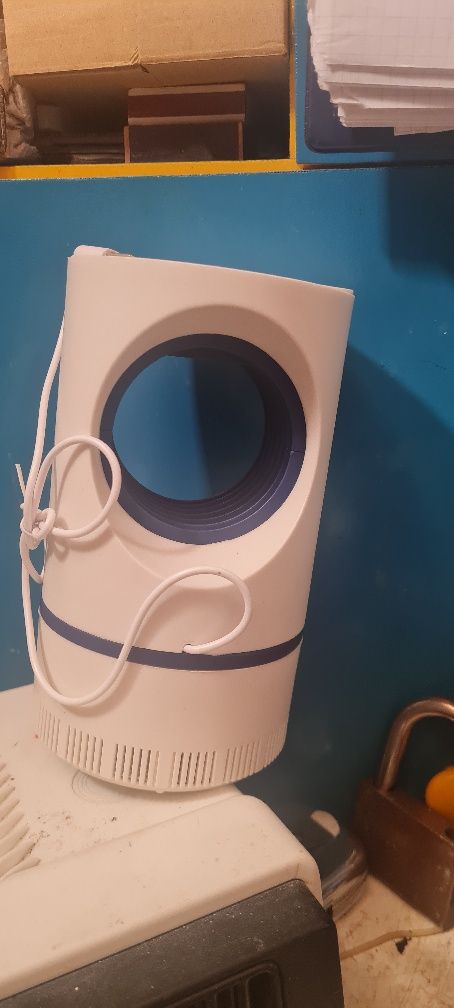 Elektryczna pułapka na komary