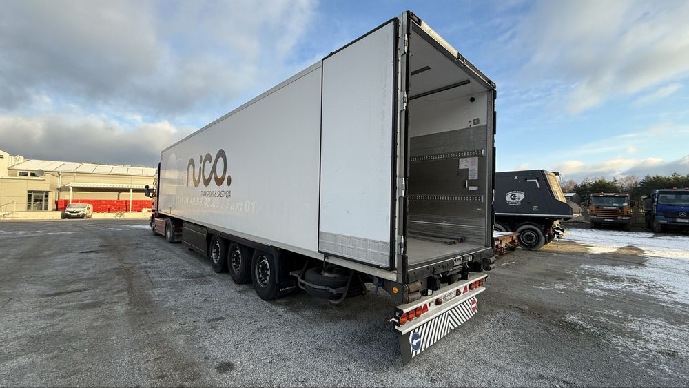 Chłodnia Lamberet 2014r Carrier Vector 1950mt