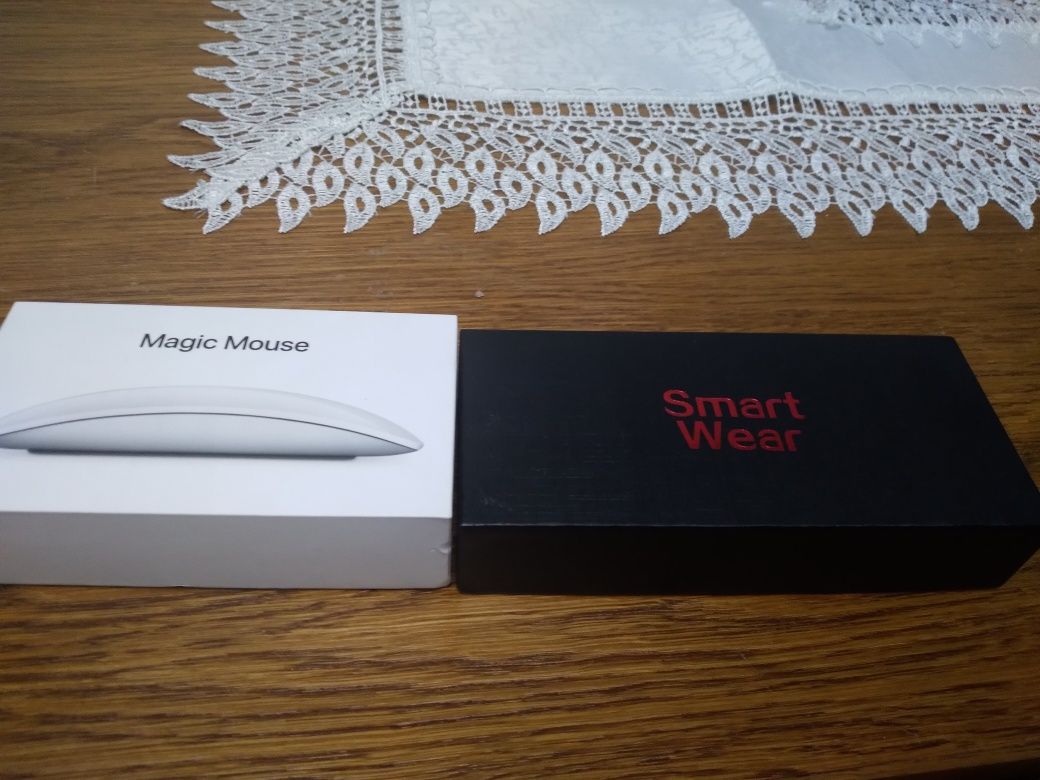 Pudełka 2 sztuki Aplle i Smart Wear