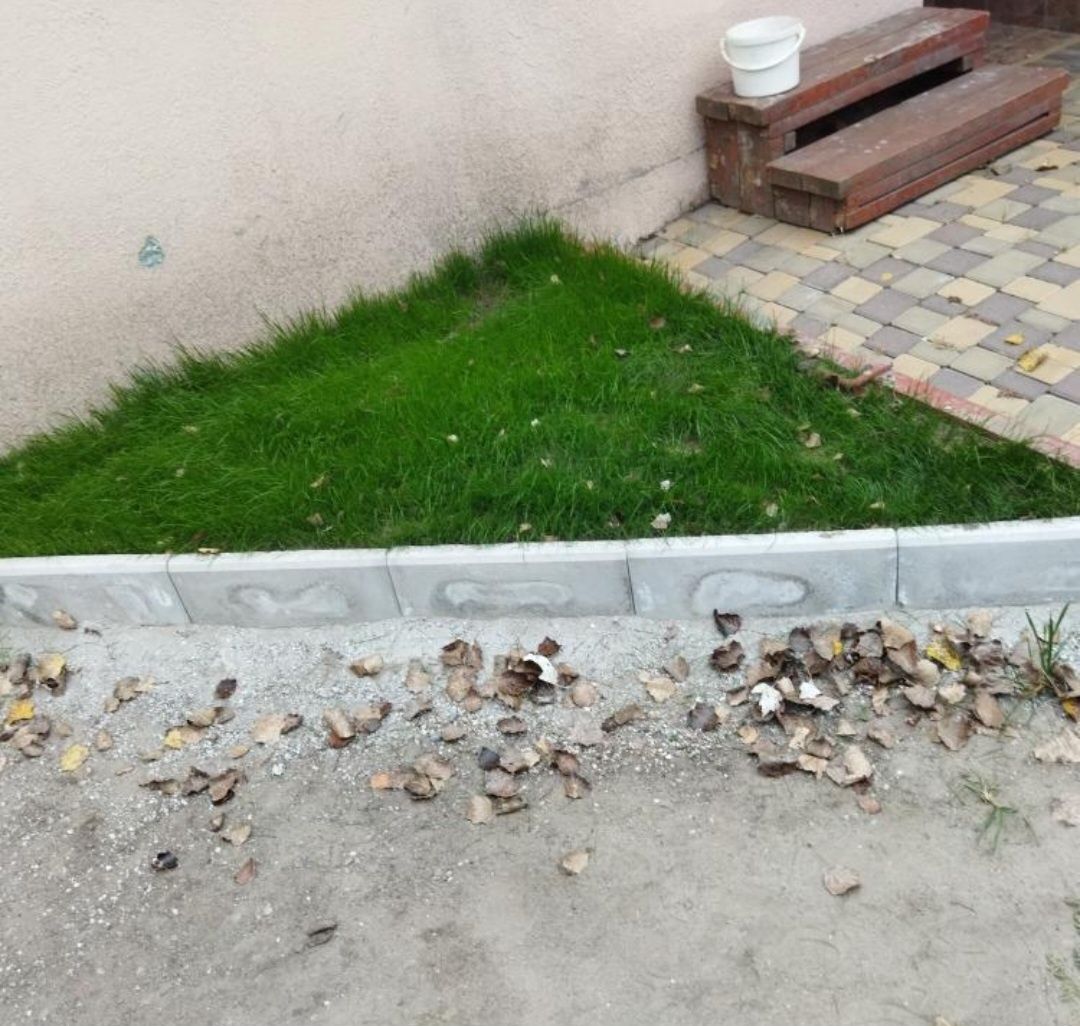 СРОЧНО!!Продам  часть дома в центре города с гаражом.Владелец