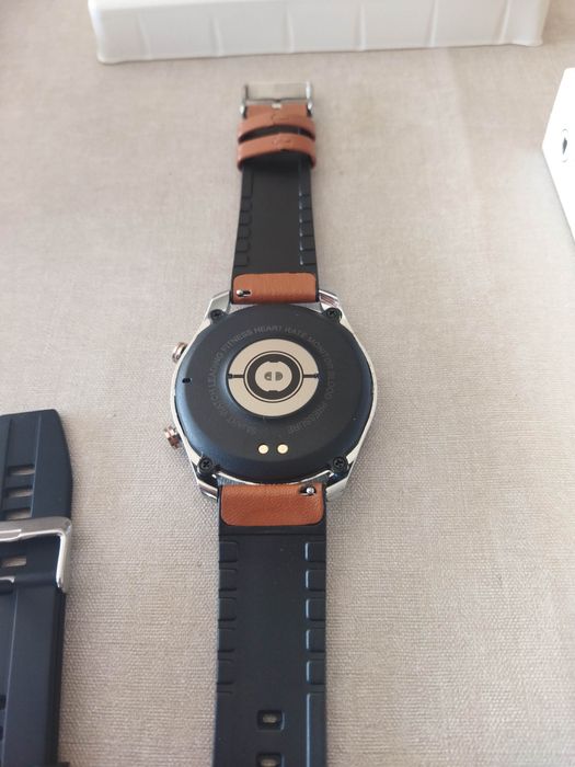 Smart watch smartwatch, muito elegante completo e novo na caixa