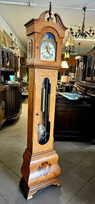 Zegar Kwadransowy zdobiony Intarsją