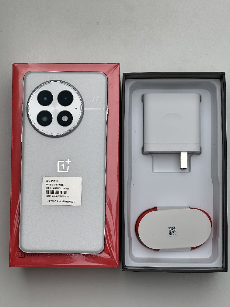 Oneplus 13 на гарантии  12/256 идеальное состояние