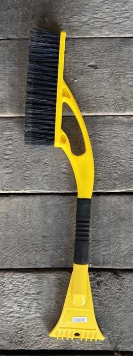 Щетка со скребком Auto Assistance