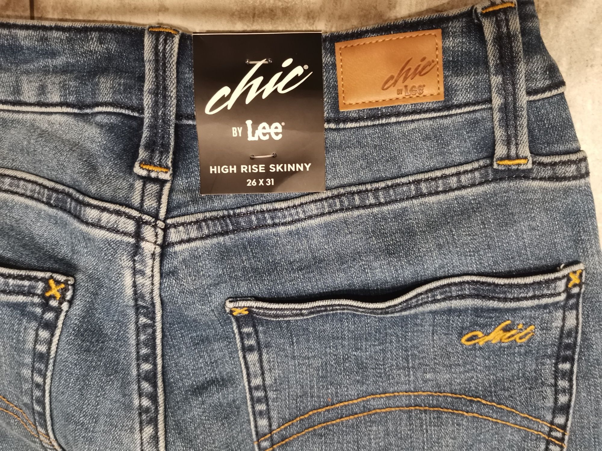 Spodnie damskie Lee 26/31 W26L31 nowe z metką