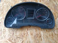 licznik zegary audi a4 b7 diesel