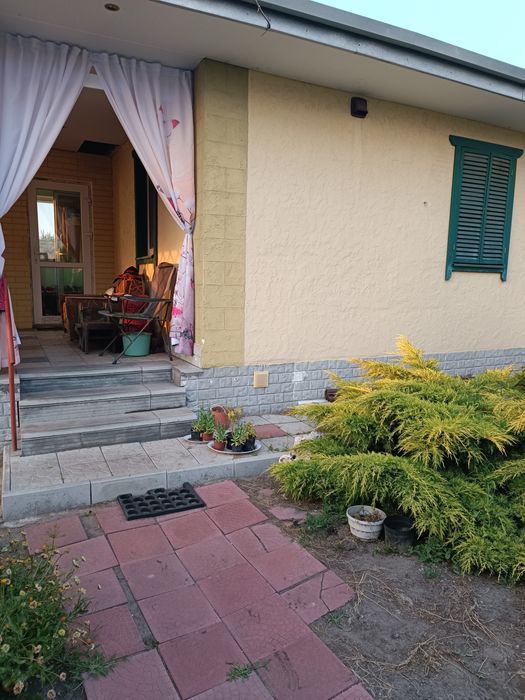 Продам добротний будинок