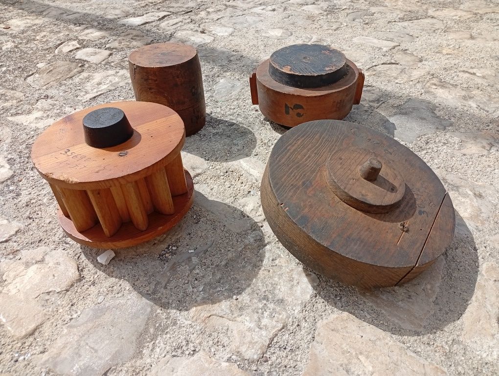 Moldes em madeira