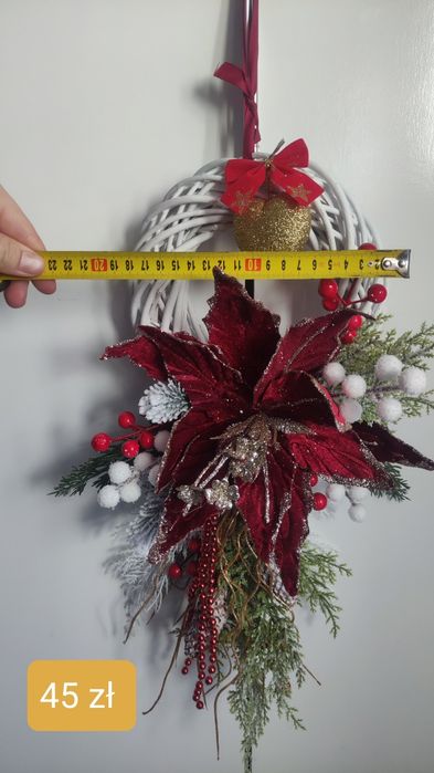 Wieniec świąteczny na drzwi do świata Boże Narodzenie
