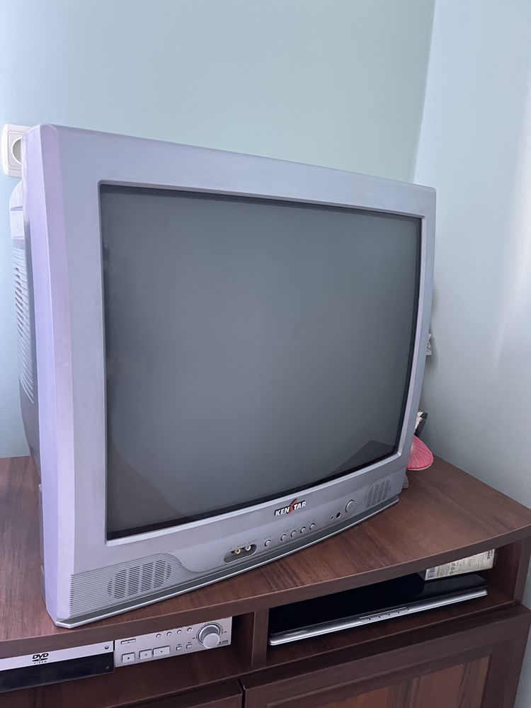 Телевізор продам кольоровий можна підключити Т-2