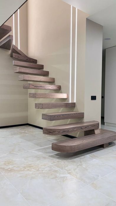 Сходи поручні перила сходинки ступеньки дерев'яні сходи