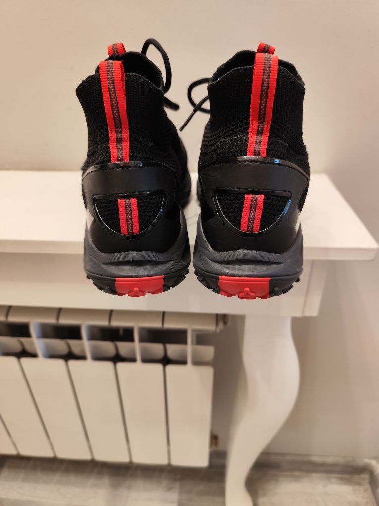 Buty trekkingowe The North Face męskie rozm.43.