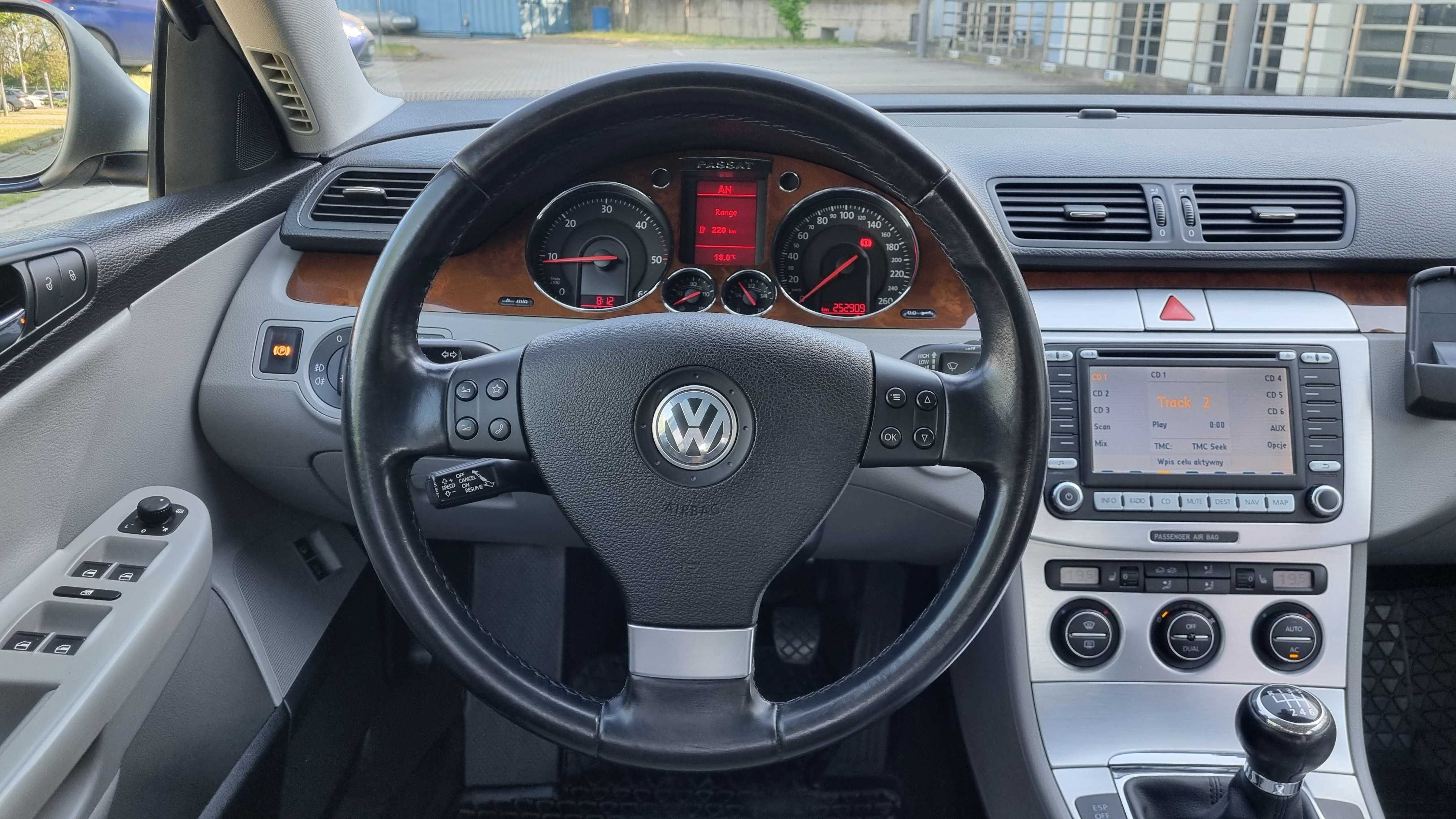 Volkswagen Passat 2.0 TDI, HIGHLINE, bezwypadkowy, mały przebieg