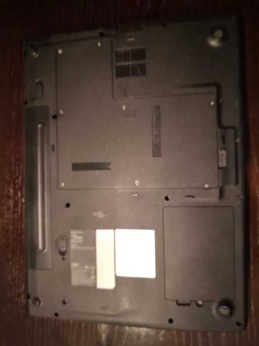 Laptop AMILO PRO V 2085 na części lub naprawy