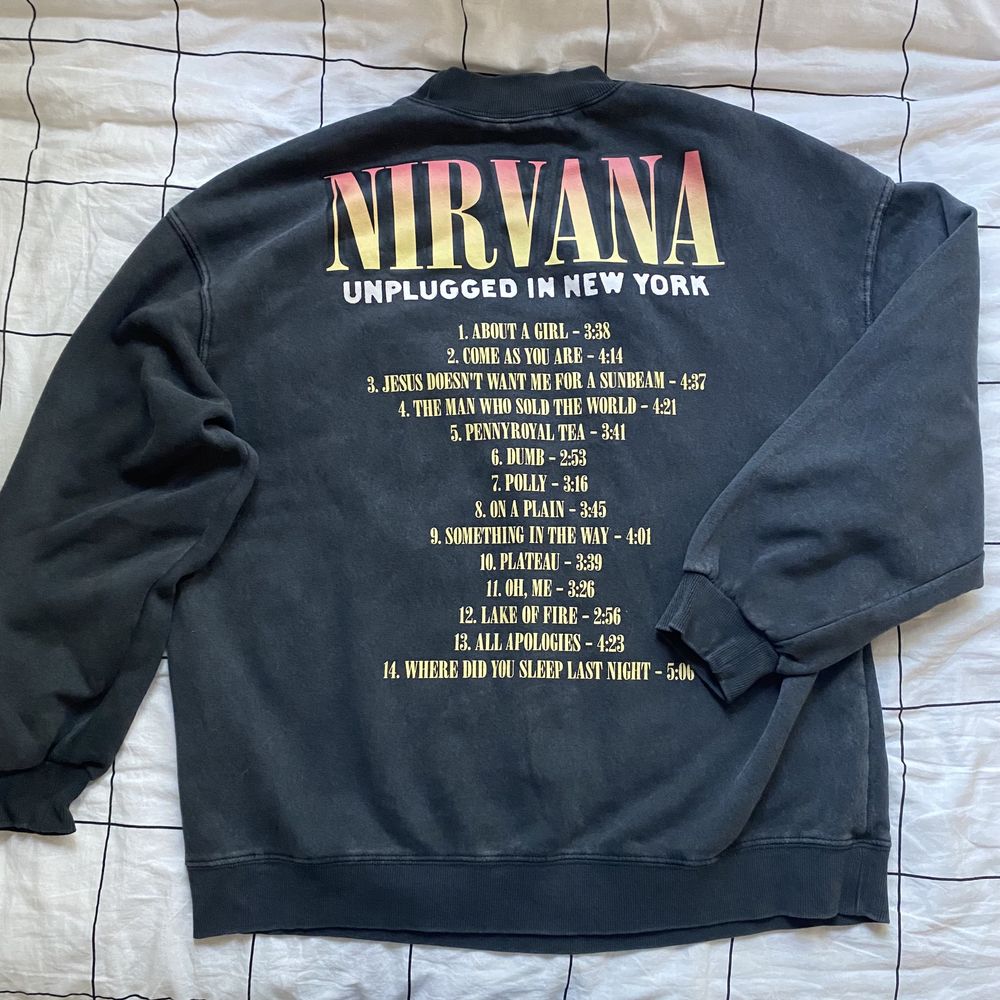 Nirvana H&M світшот