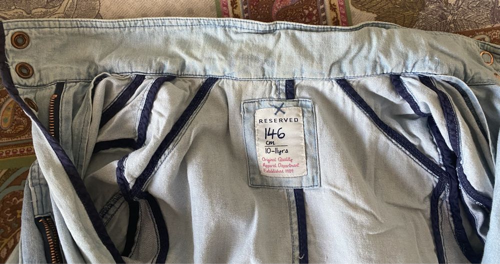 Продам джинсовую детскую куртку