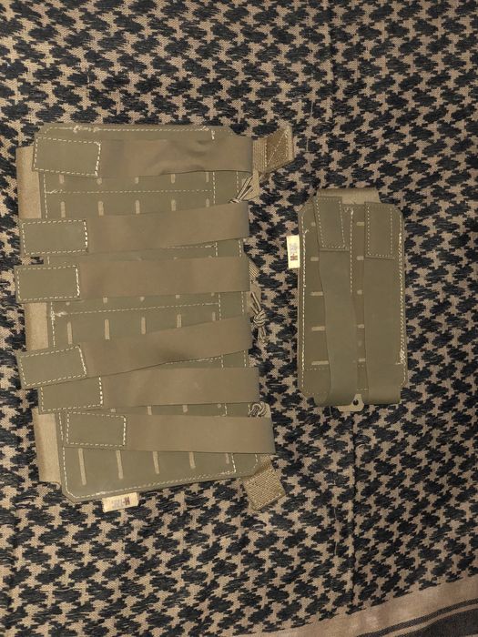 Продажа возможна  одним лотом или по отдельности