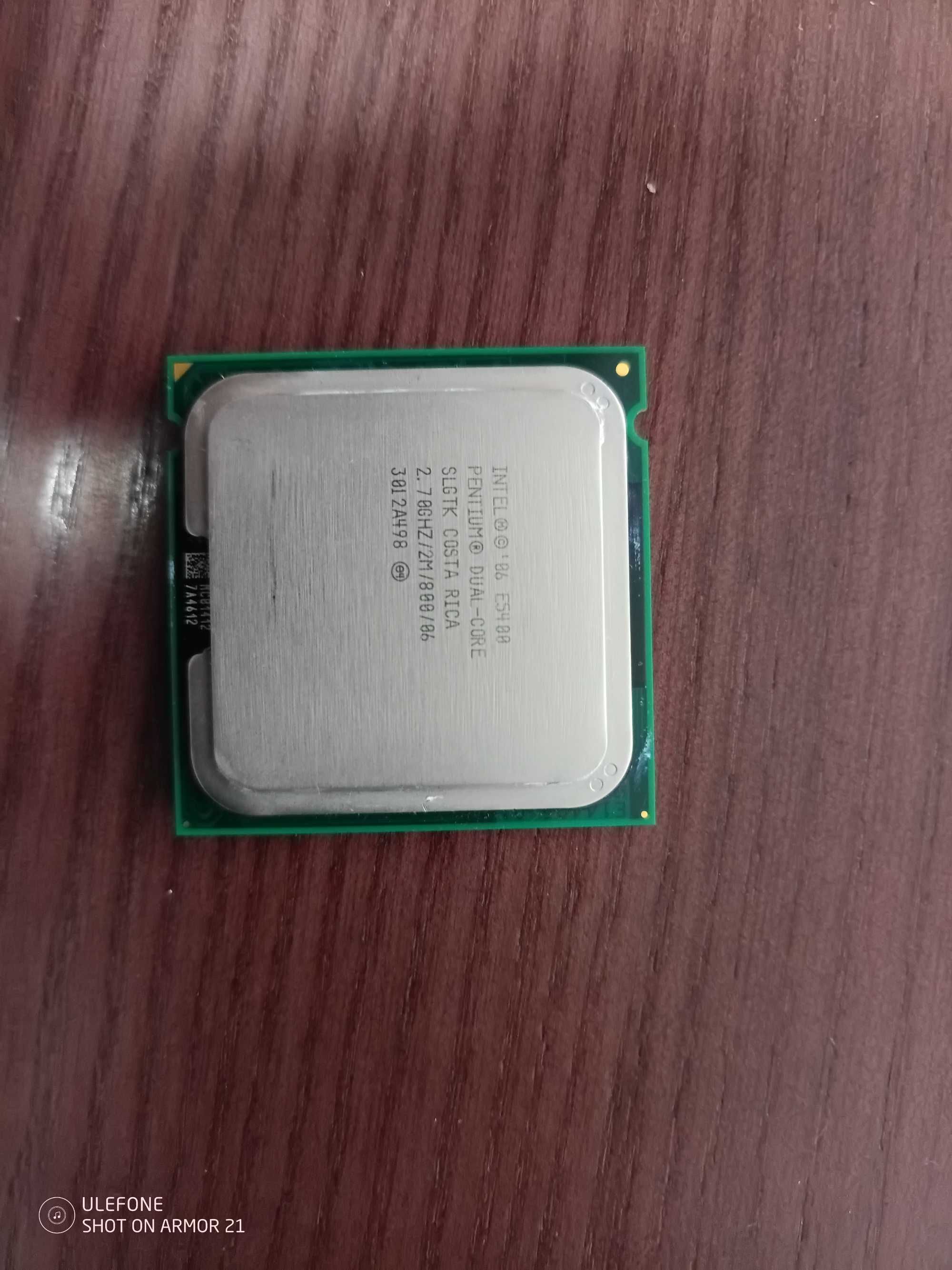 Intel Core 2 Duo E8400 3.0GHZ/6M/1333