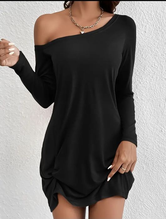 Плаття з голим плечем, нове