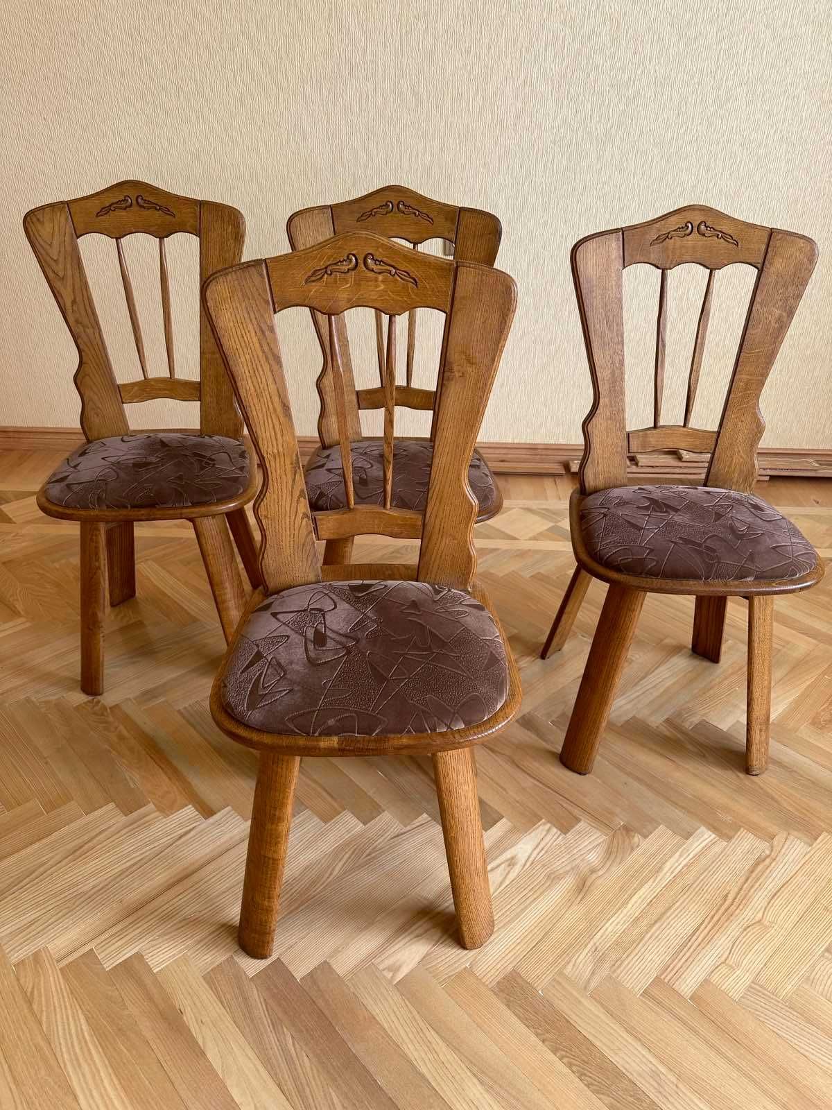 Стіл столовий та стульці, комплект