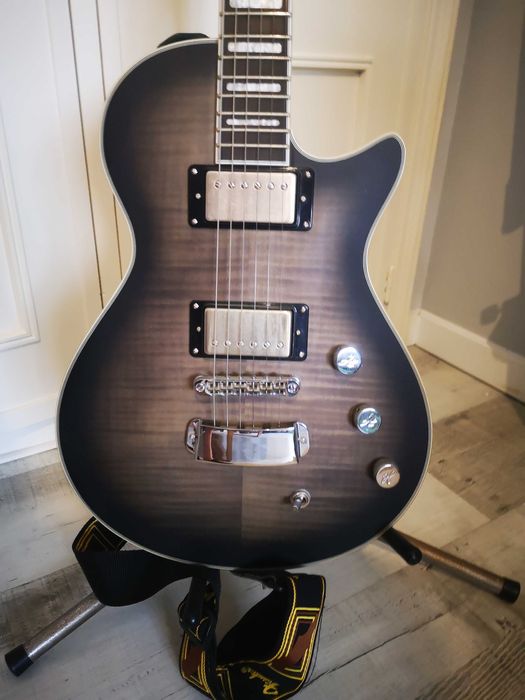 Guitarra Hagstrom Ultra Max satin blackburst