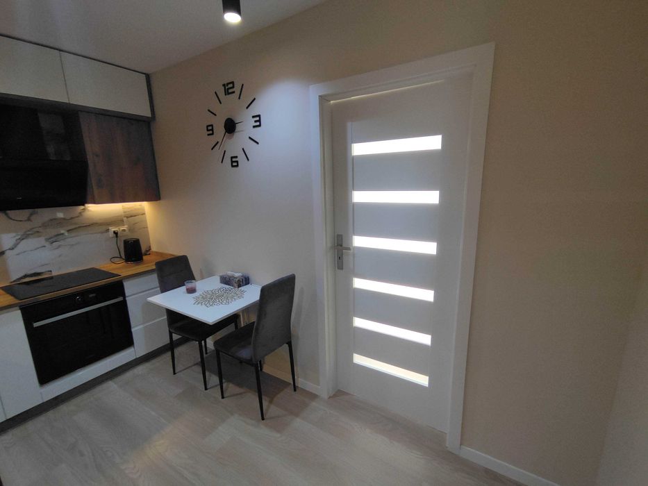 Pokój z balkonem do wynajęcia w 3 pokojowym nowym mieszkaniu - Kielce