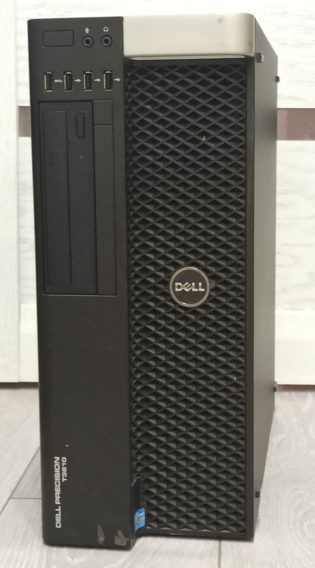 Dell precision T3610 E5 1620 v2, 16GB, 500HDD, Nvidia, HP LP3065